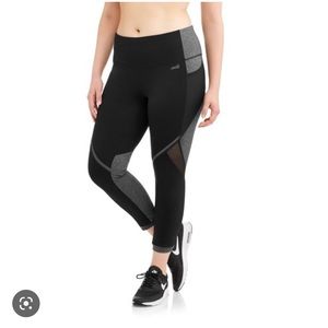 SOLD XL Black & Gray Avia Active Performance 25 Intertwined Leggings